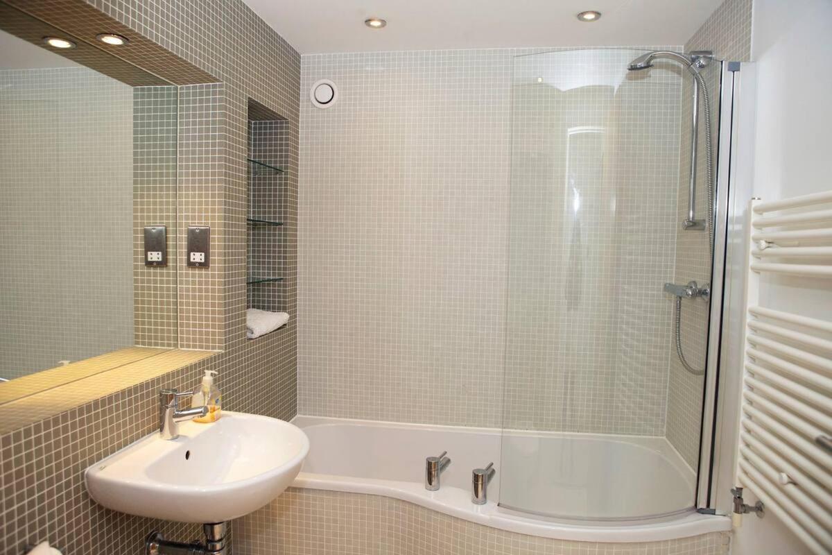 Joivy Inviting Flat With Parking In Canonmills Edinburg Exteriör bild